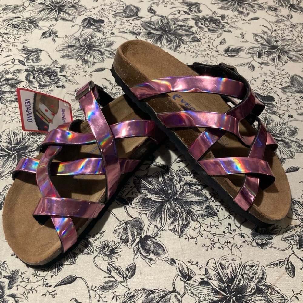 VEGAPINO NWT Sz 8 Toe Loop Pink Purple Metallic Comfort Slip On Sandals